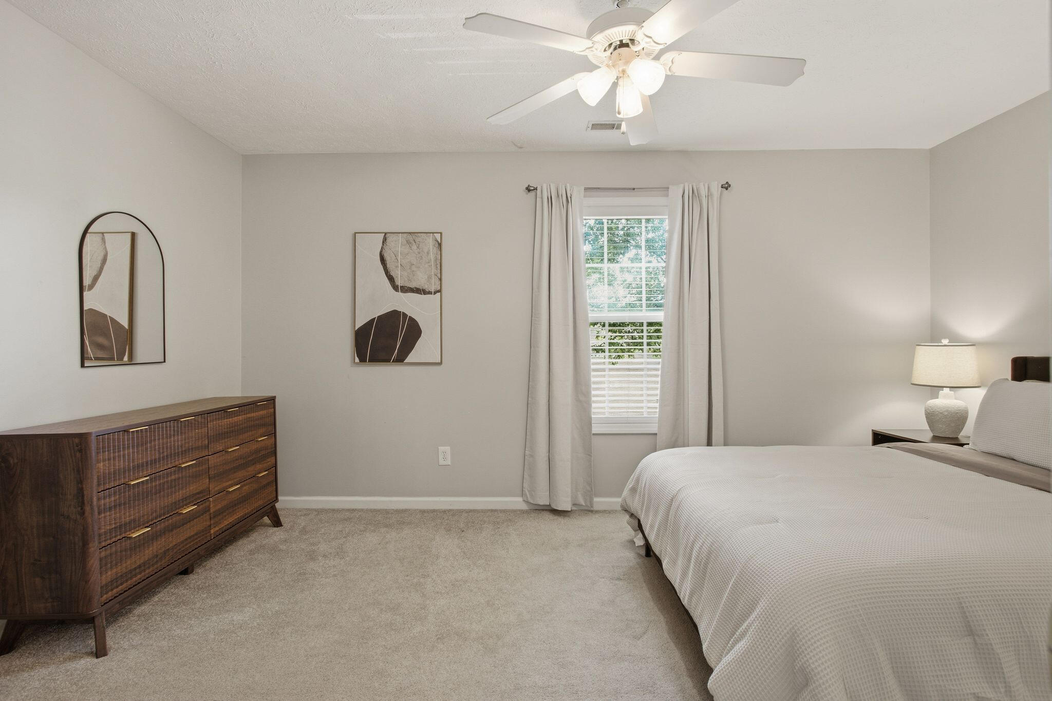 3446 Leslie Ln, photo 15