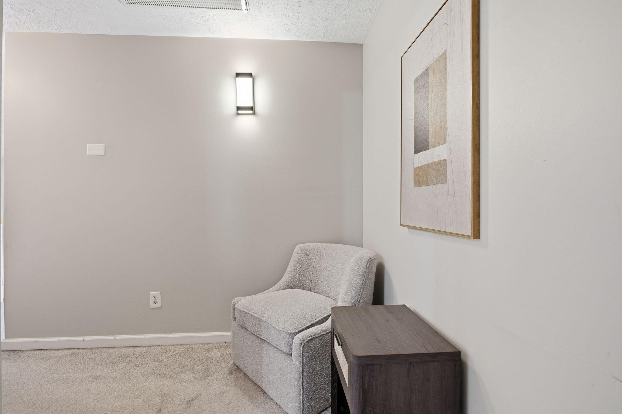 3446 Leslie Ln, photo 17
