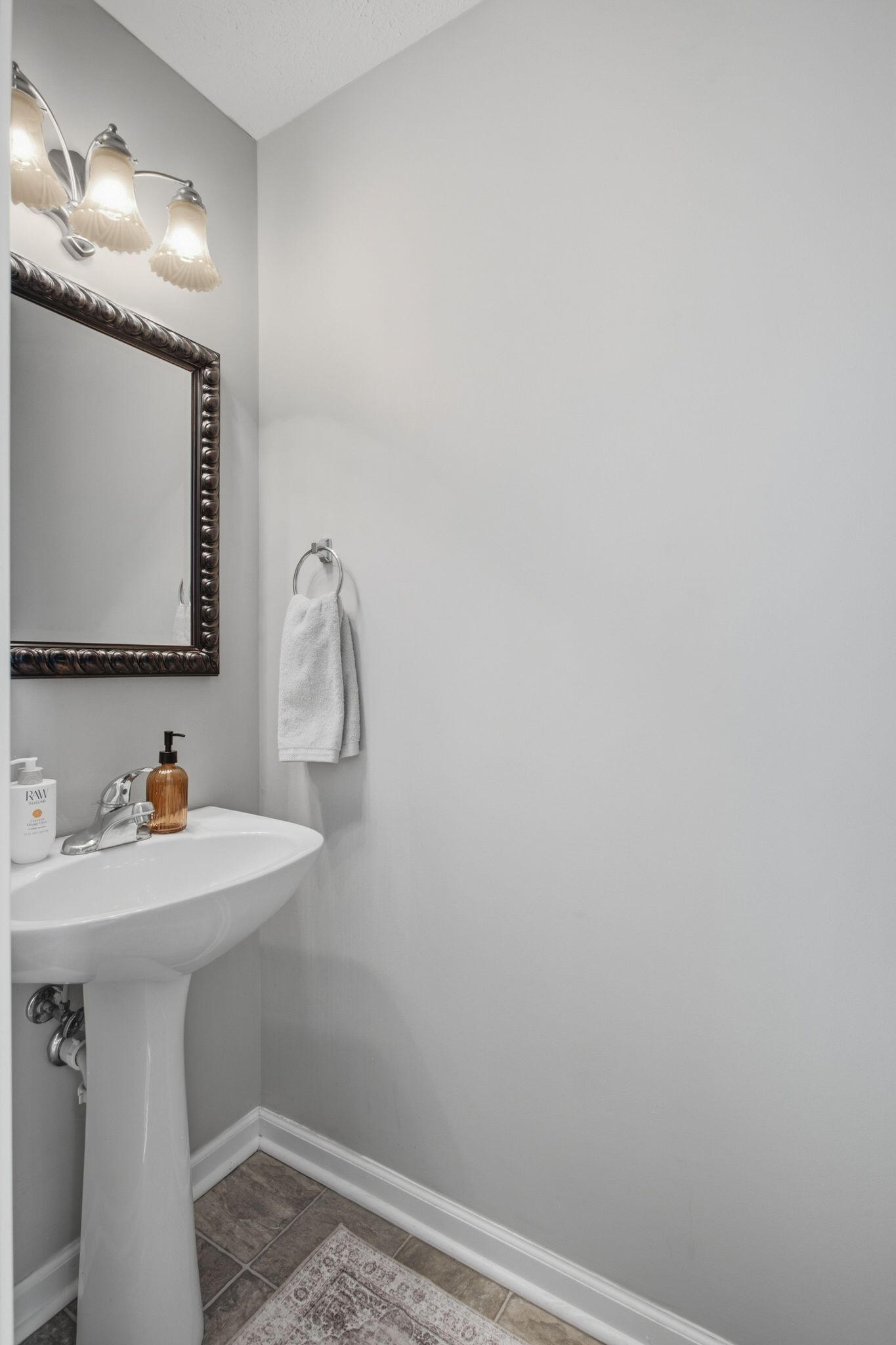 3446 Leslie Ln, photo 18