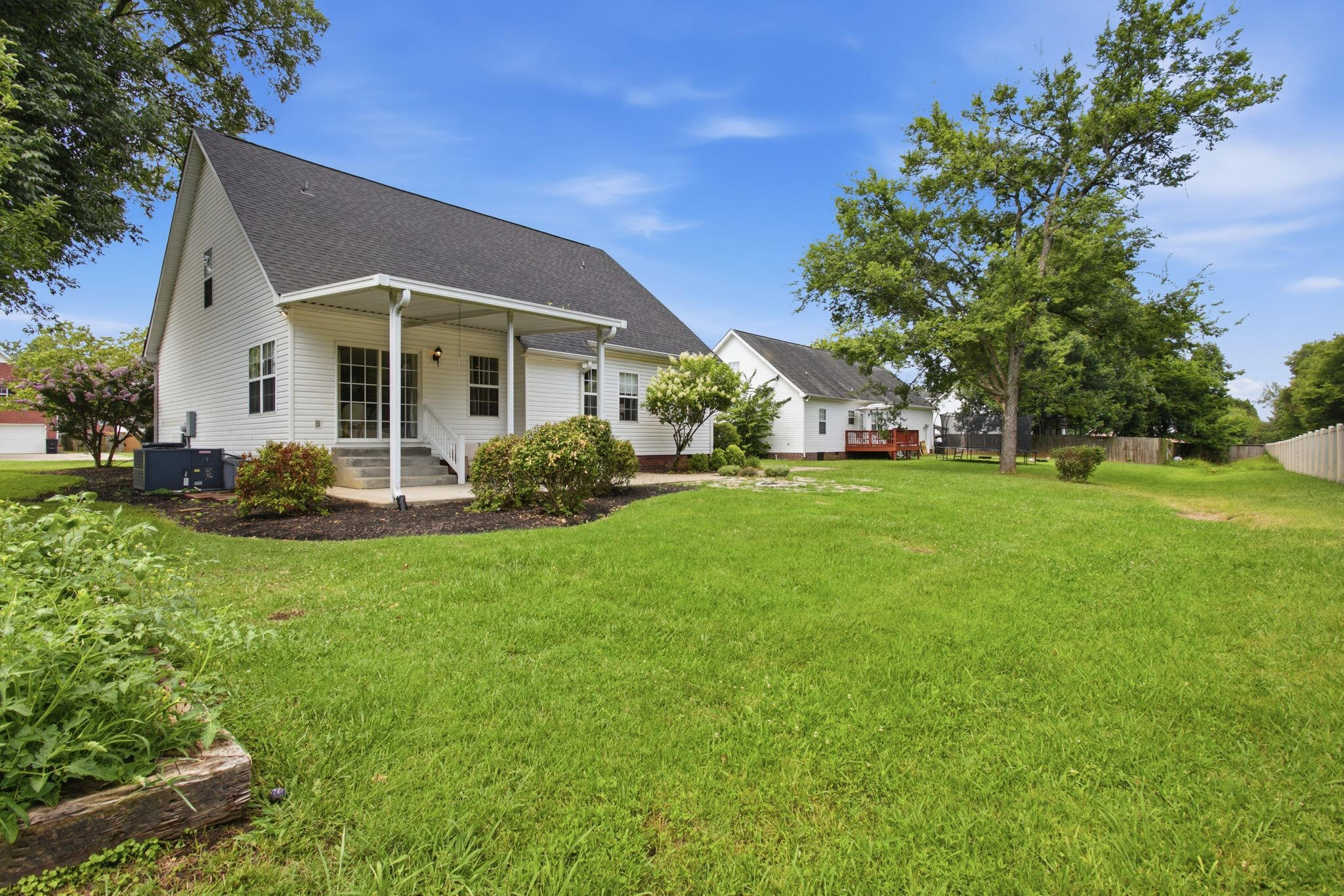3446 Leslie Ln, photo 22